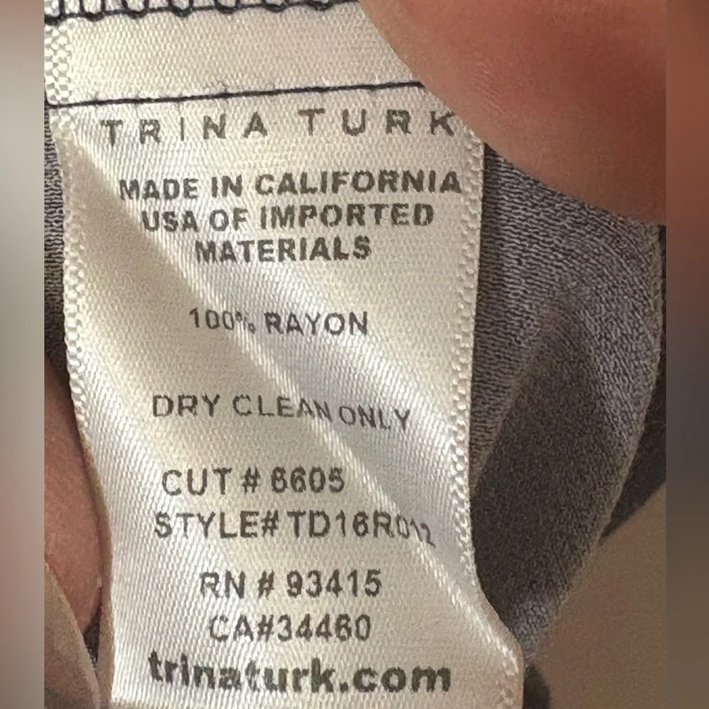 Trina Turk Kaftan Tunic Shift Sz 6, Bright Abstract Floral Print, Rayon, Split S - Picture 12 of 12